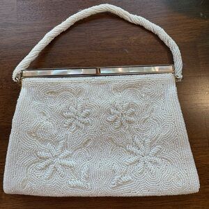 Stunning Japanese White Beaded Clutch